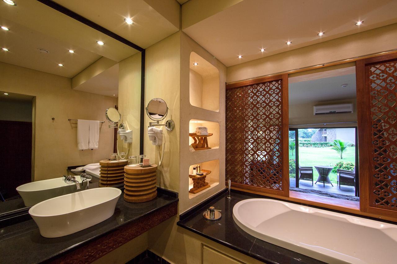 The Royal Senchi Hotel And Resort Akosombo Ngoại thất bức ảnh