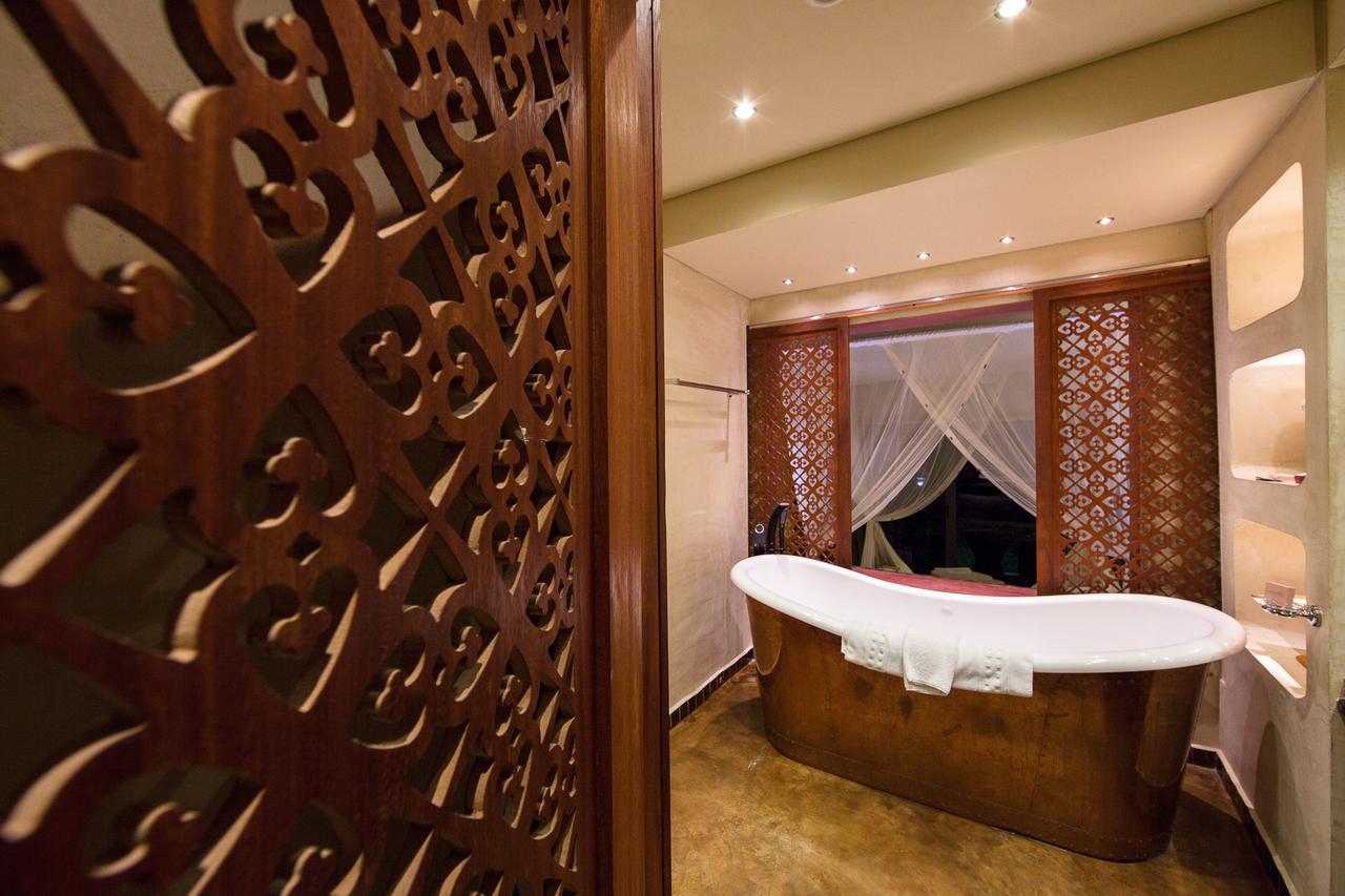 The Royal Senchi Hotel And Resort Akosombo Ngoại thất bức ảnh